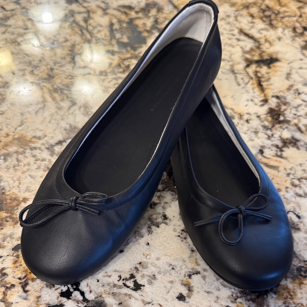 Elegant Black Bow Flats